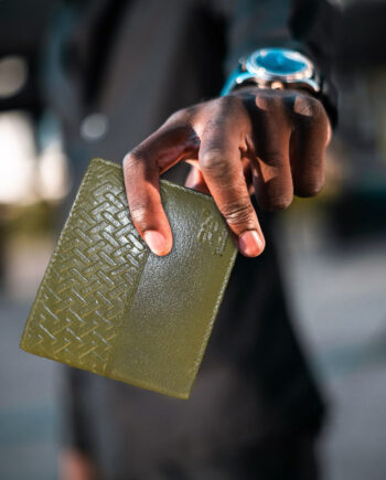 PB Pearlbags Genuine Leather Bi- Fold 3 Card Slots Wallet & Key Chain Combo for Men